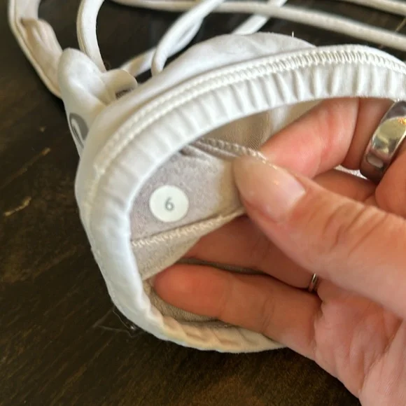 lululemon bra - Picture 3 of 3